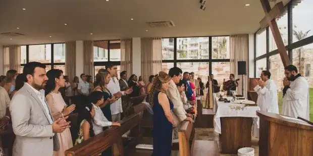 Czy nie chodzenie do kościoła jest grzechem? Odpowiedzi, które zaskakują