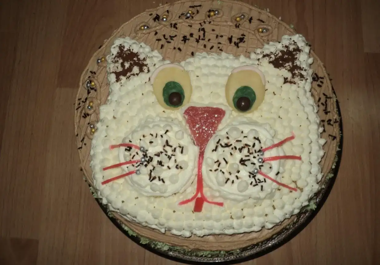 Jak zrobić tort kotek – prosty przepis i dekoracja krok po kroku