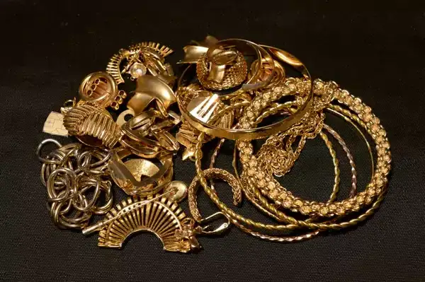 Ile za gram złota w lombardzie? Ceny, wycena i gdzie sprzedać?