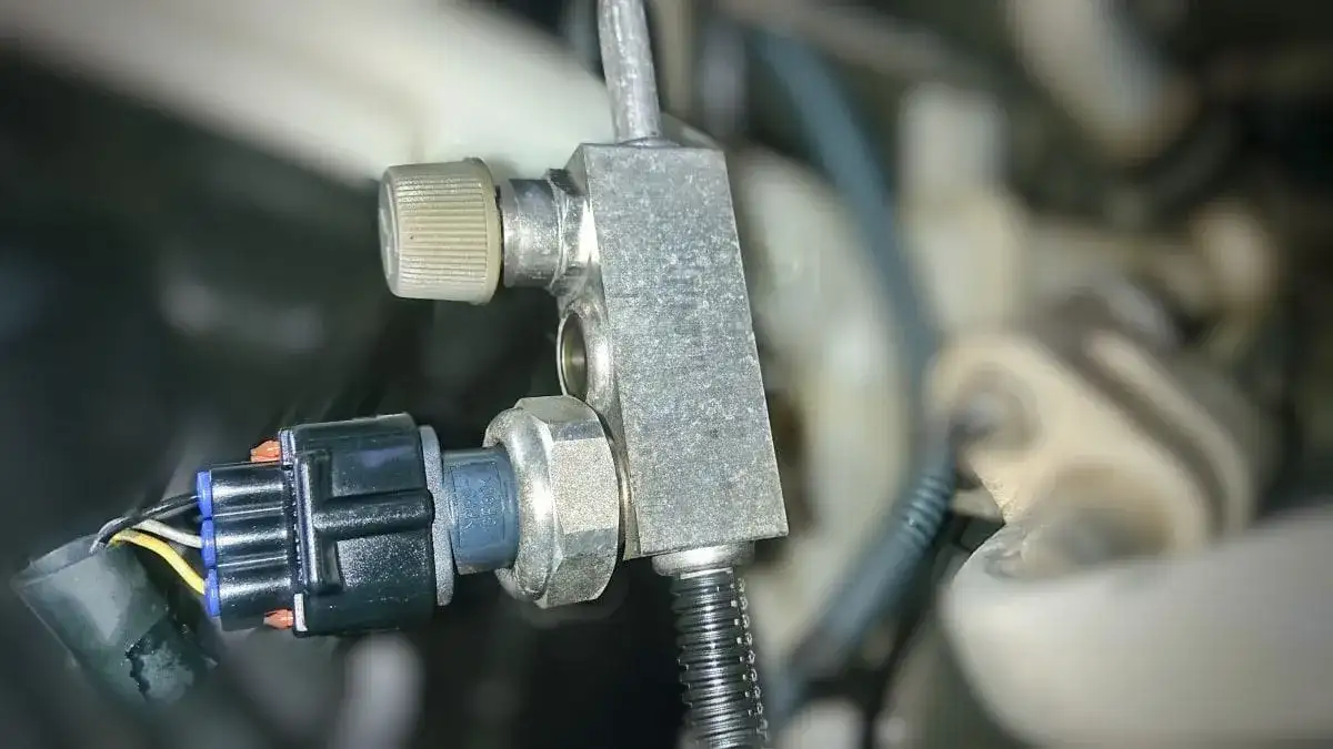 Uszkodzony czujnik ciśnienia klimatyzacji objawy, które musisz znać