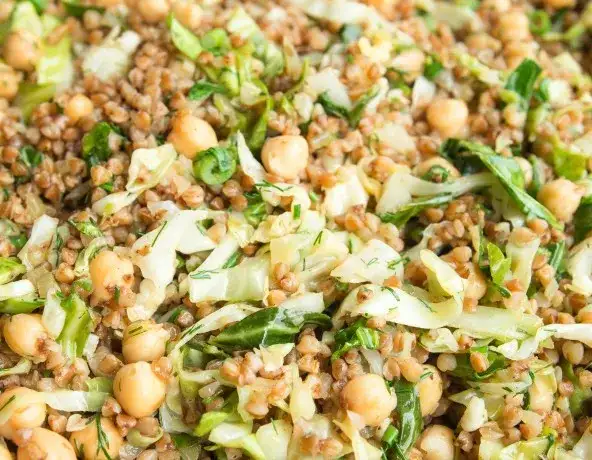 Wegańska kuchnia na co dzień: proste przepisy na smaczne posiłki