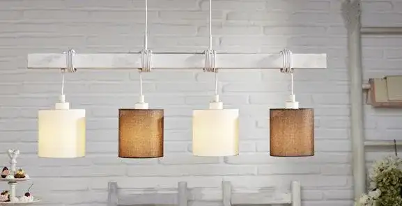 Jak podłączyć żyrandol na 4 żarówki - proste kroki i bezpieczeństwo