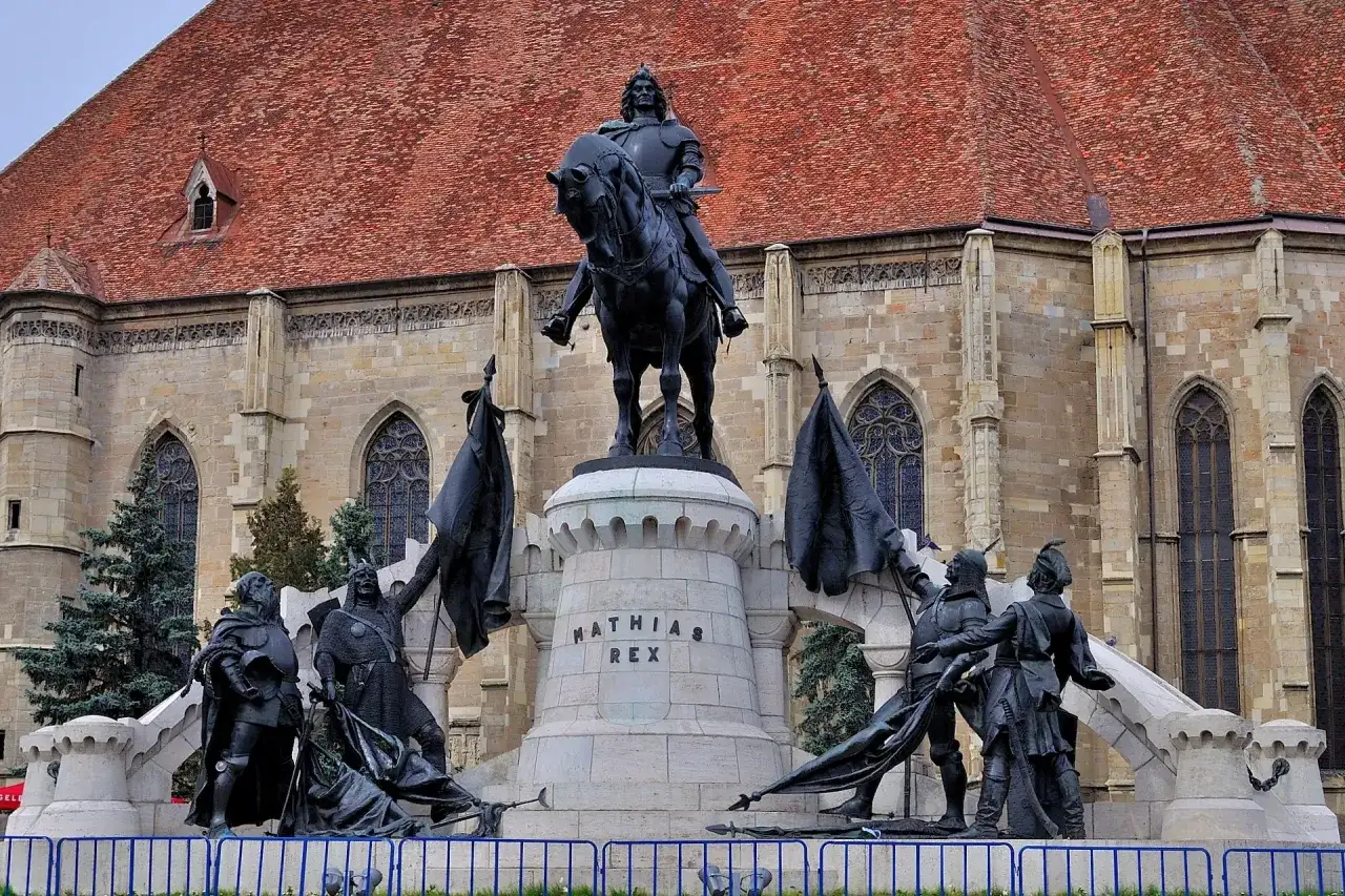 Najlepsze atrakcje w Kluż-Napoka, które musisz zobaczyć podczas wizyty