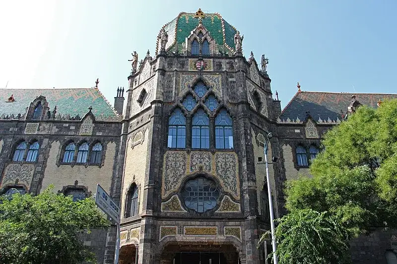 Muzeum sztuki stosowanej w Budapeszcie - historia, zbiory i godziny otwarcia
