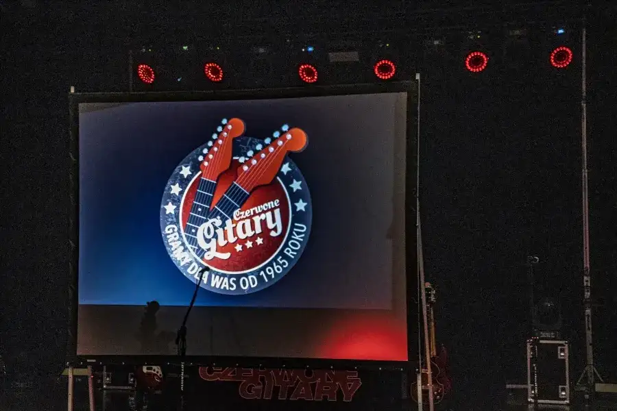 Ile trwa koncert Czerwonych Gitar? Zaskakujące szczegóły i więcej