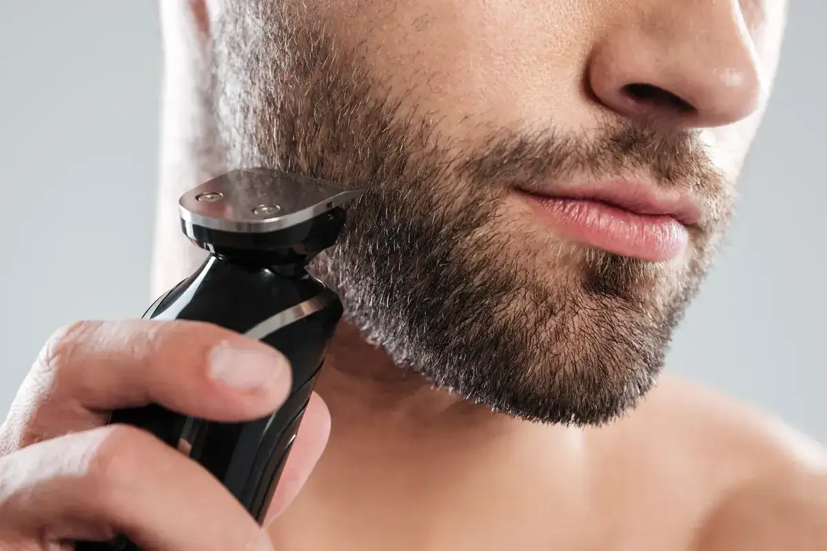 Golarka męska do 200 zł: Ranking TOP 5 i jak wybrać najlepszą?