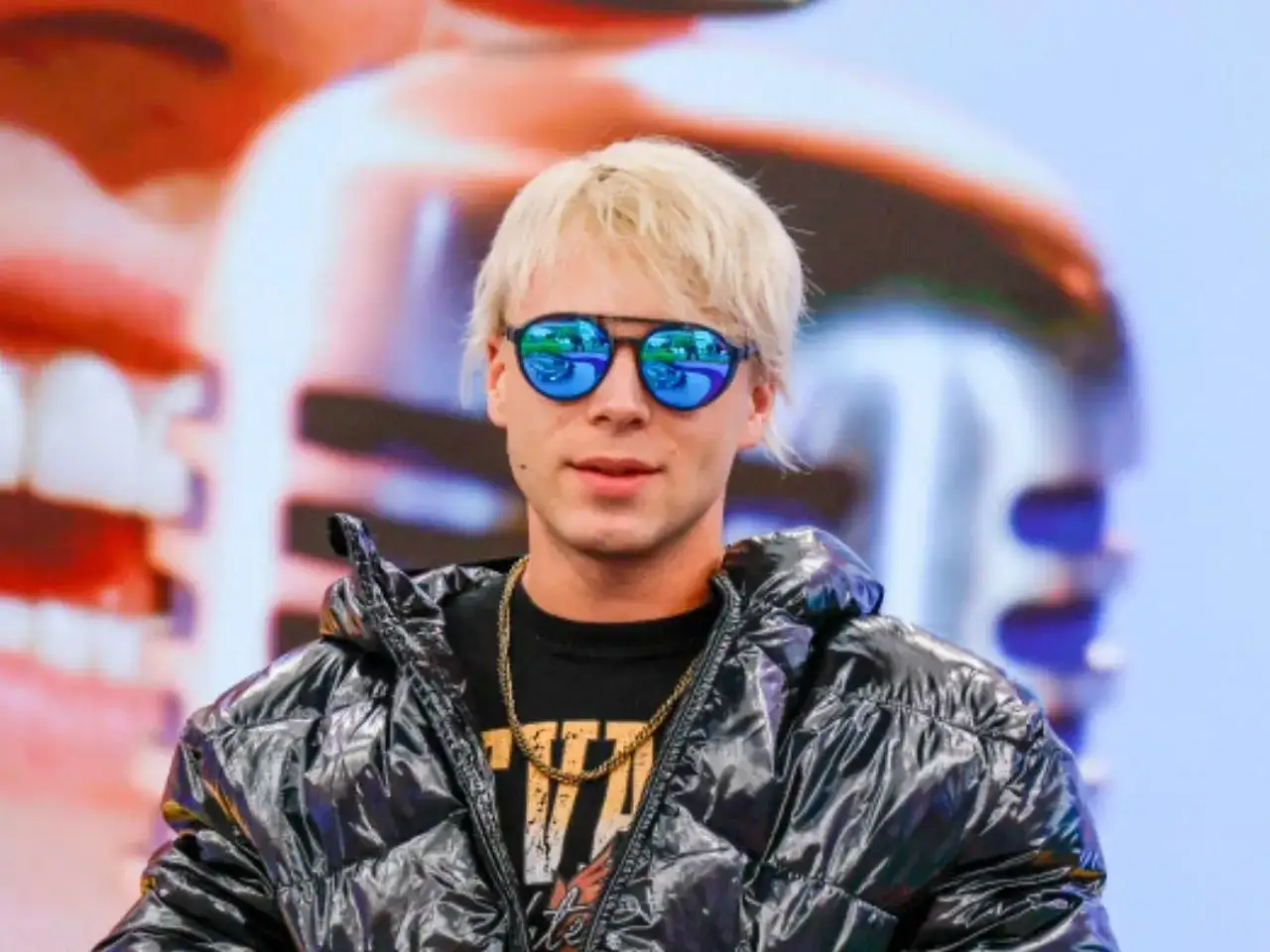 Myślę, że "Ile kosztuje koncert Skolima? Cena, rider, logistyka poradnik" będzie idealne.