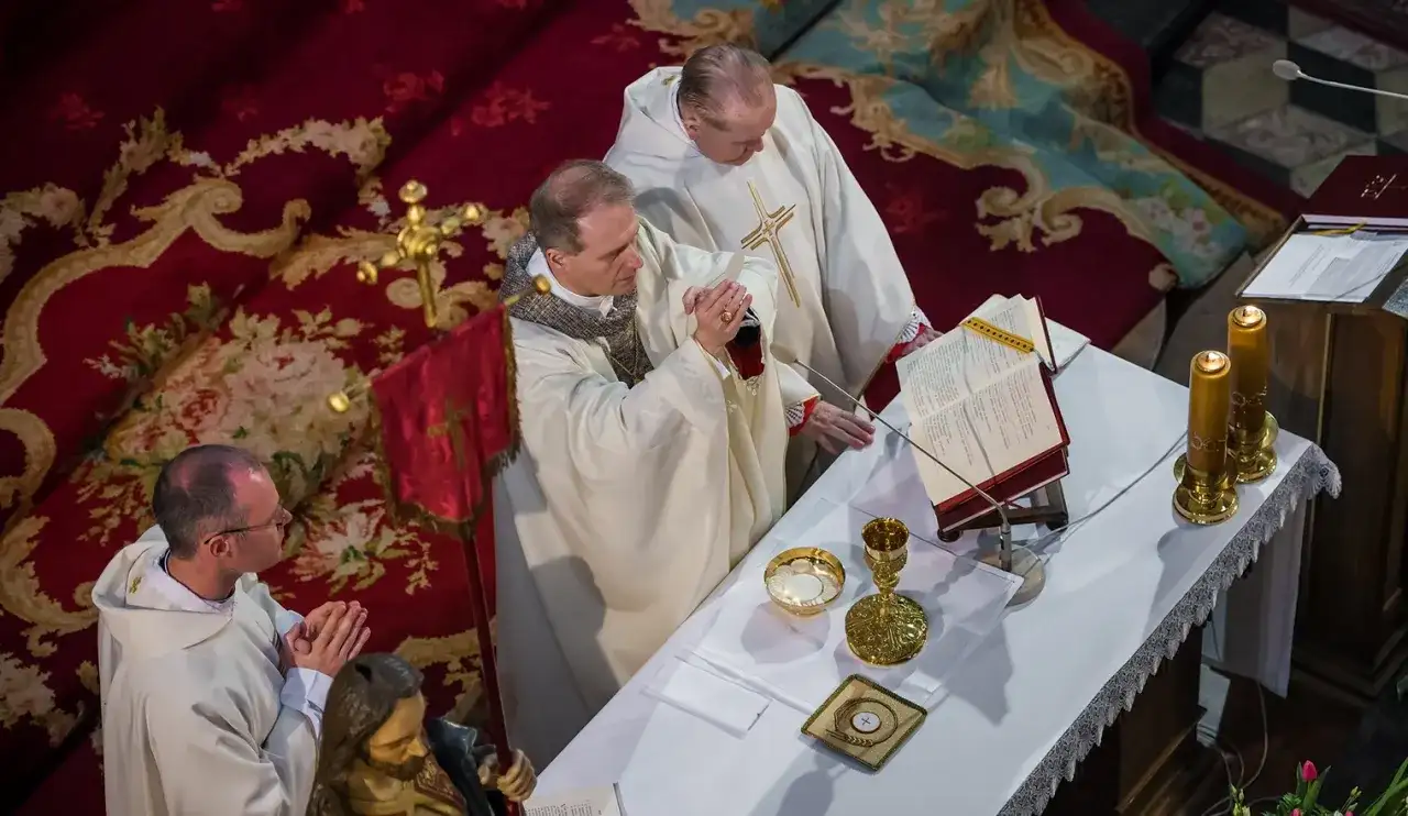 Msze w Bazylice Mariackiej: kiedy warto przyjść? Rozkład i rady