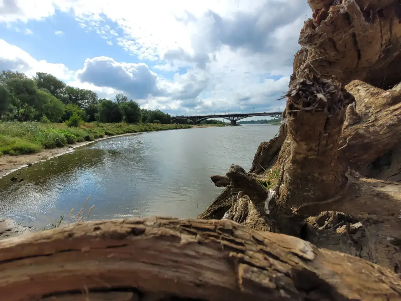 Jezioro w Warszawie: Odkryj najpiękniejsze miejsca na wypoczynek