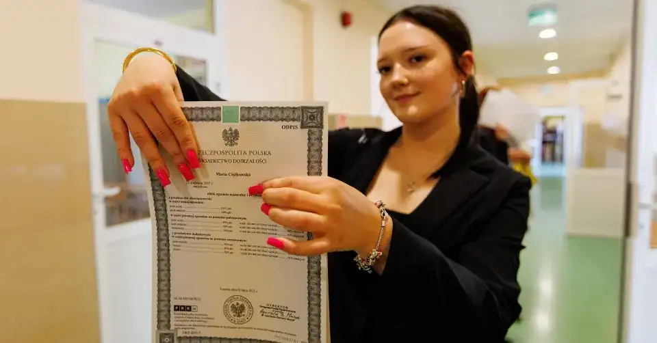 Czy w zawodówce jest matura? Odkryj, jak zdobyć świadectwo dojrzałości