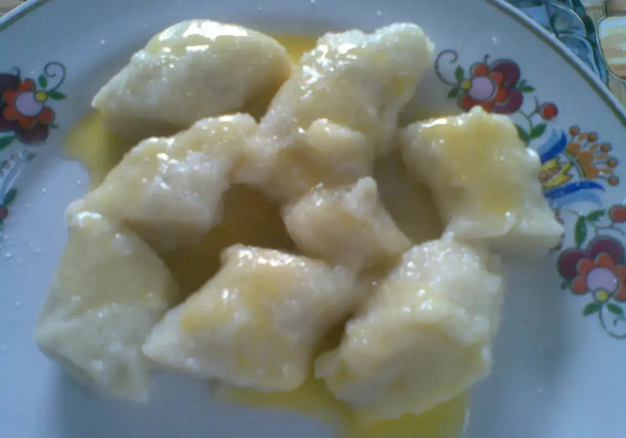 Jak zrobić pyszne kopytka na słodko – proste przepisy i słodkie dodatki