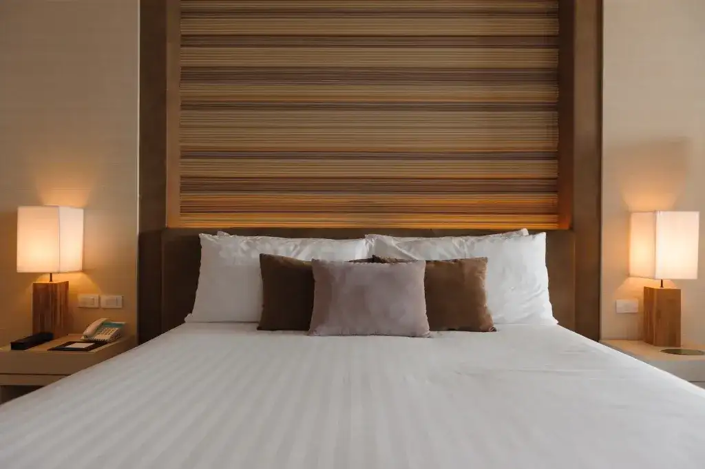 Jak tanio zarezerwować nocleg i uniknąć wysokich kosztów