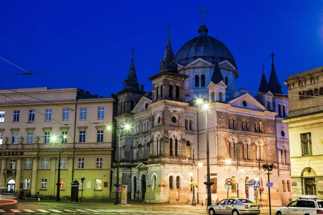 Łódź zaskakuje! Co warto zwiedzić? Kompletny przewodnik + plany