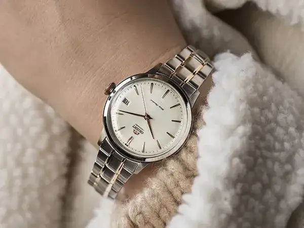 Orient damski: Zegarek z duszą? Wybierz idealny model dla siebie!
