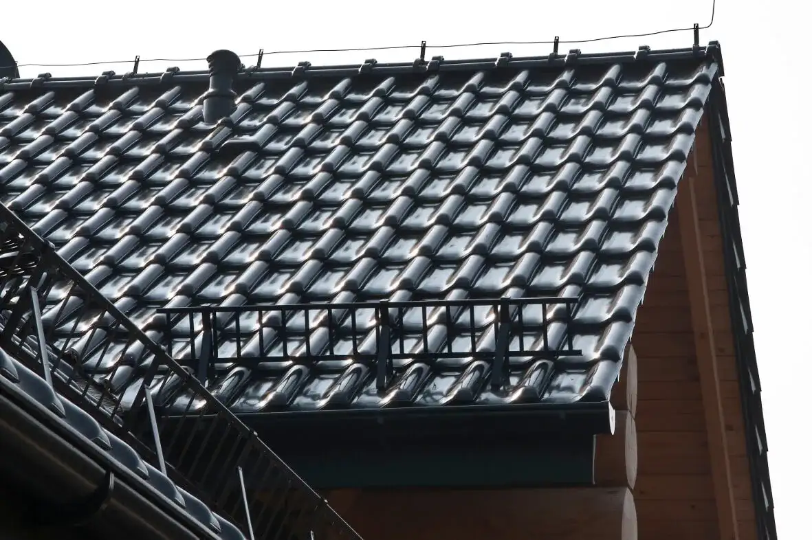 Jak dobrać kominek dachowy? 6 funkcji i 3 popularne rodzaje