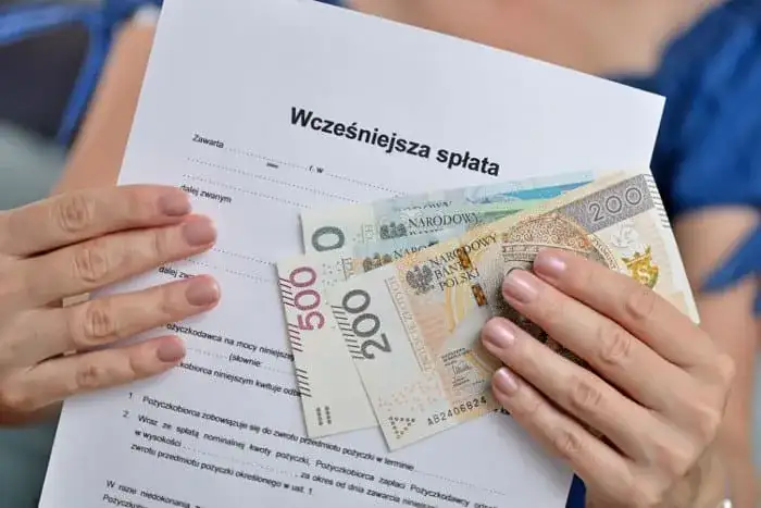 Jak napisać skuteczny wniosek o zwrot prowizji bankowej - gotowy wzór PDF