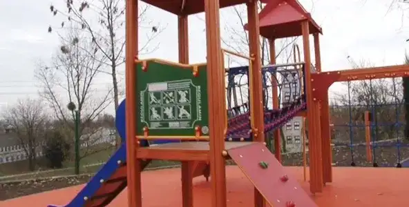 Jak napisać petycję o plac zabaw, aby zyskać wsparcie społeczności