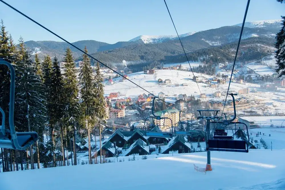 Najlepsze stoki narciarskie w woj. śląskim - idealne na zimowe szaleństwo