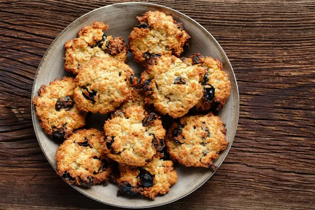 Najlepsze ciastka owsiane z żurawiną fit: przepis na zdrową przekąskę bez cukru