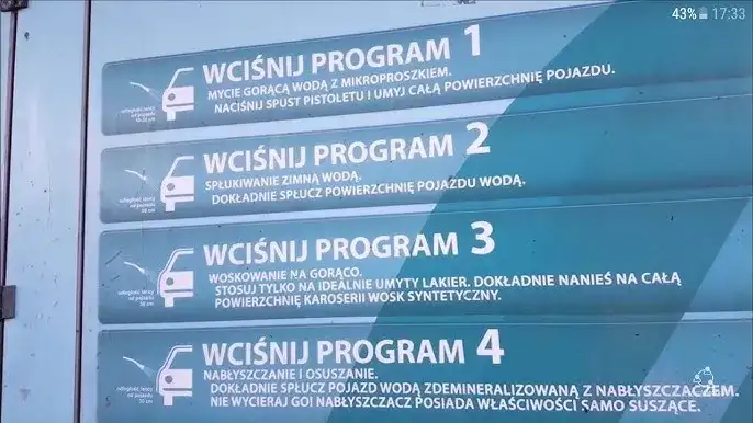 Darmowe mycie na myjni bezdotykowej? Poznaj legalne sposoby!