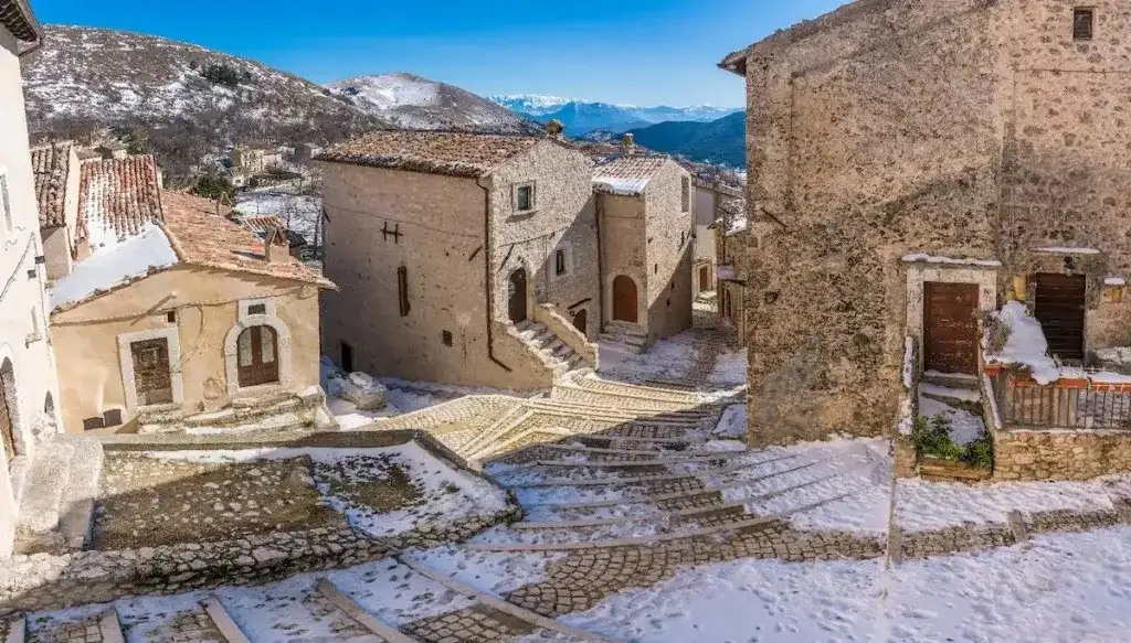 Borghi di montagna in Italia: guida completa per la tua fuga perfetta
