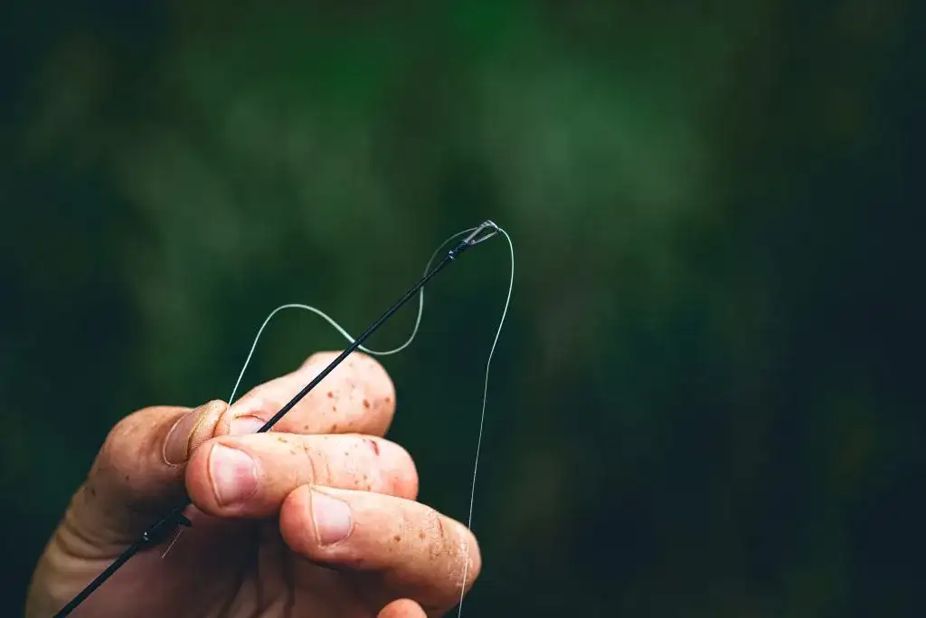 Jaki kolor plecionki na szczupaka? Odkryj skuteczne wybory na ryby