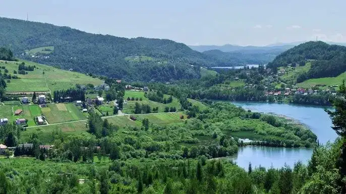 Kto śpiewał Zielone wzgórza nad Soliną? Odkryj tajemnice piosenki