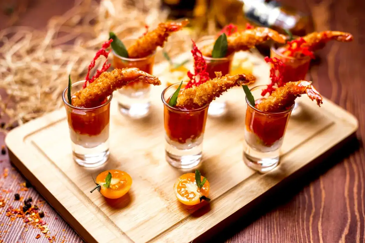 Tapas co to takiego? Odkryj ich smak i kulturowe znaczenie