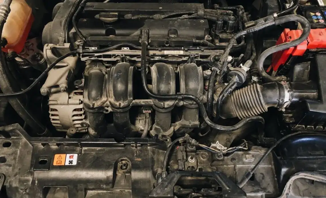 Chłodnica oleju: objawy awarii, diagnostyka i koszty naprawy