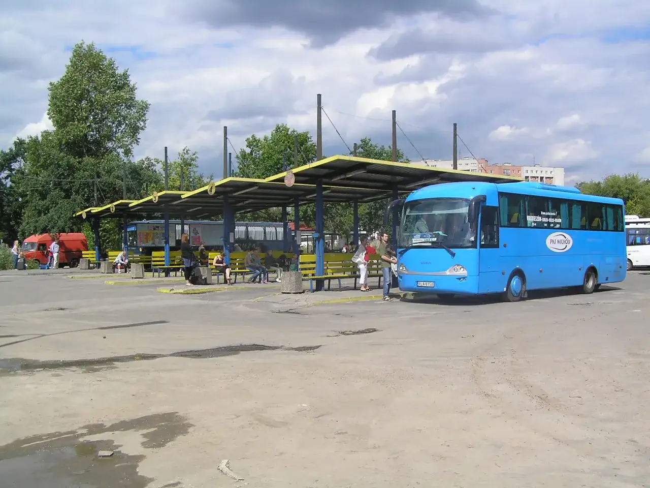 Autobus Warszawa-Sokołów Podlaski: Dworzec czy Stadion?