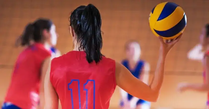 Siatkówka dla każdego: jak zacząć i znaleźć idealne zajęcia?