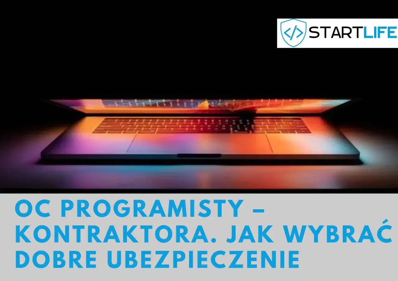 OC programisty – jak wybrać dobre ubezpieczenie dla kontraktora. Laptop z kolorowym podświetleniem klawiatury.