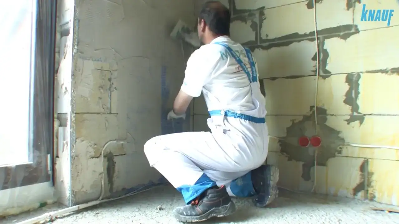 Jak położyć tynk gipsowy ręczny - uniknij najczęstszych błędów