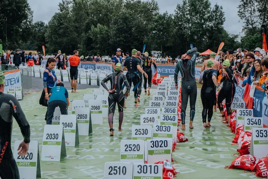 Jak skutecznie przygotować się do startu w triathlonie?