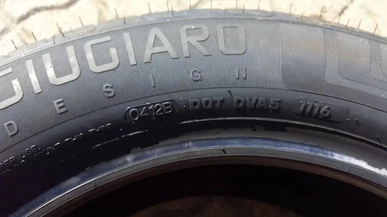 Jak odczytać wiek opony i uniknąć niebezpieczeństw na drodze