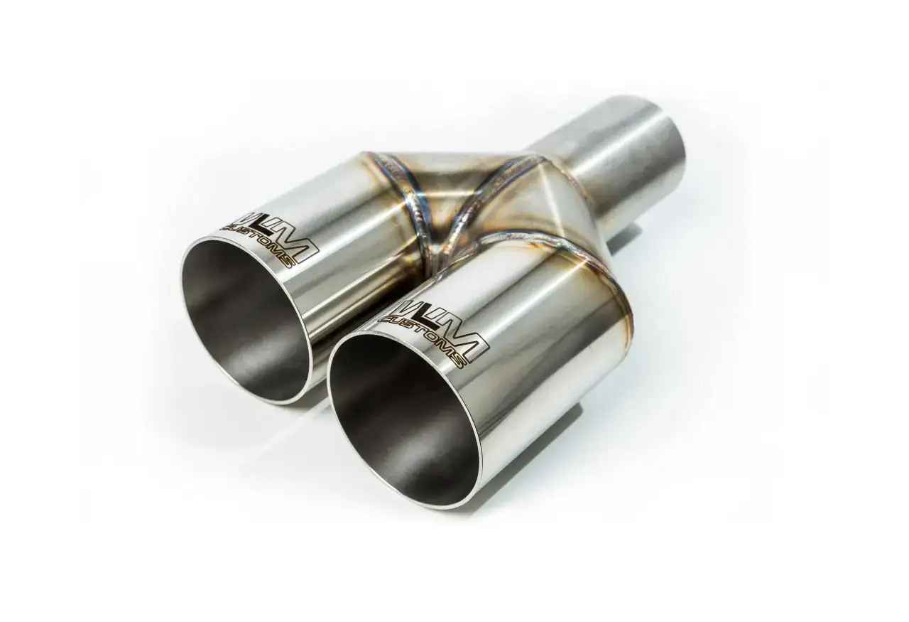 Wydech z kwasówki czy nierdzewki – co wybrać dla lepszych osiągów?