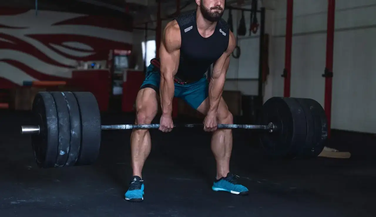 Czy ćwiczyć z bólem mięśni? Odkryj, kiedy to niebezpieczne