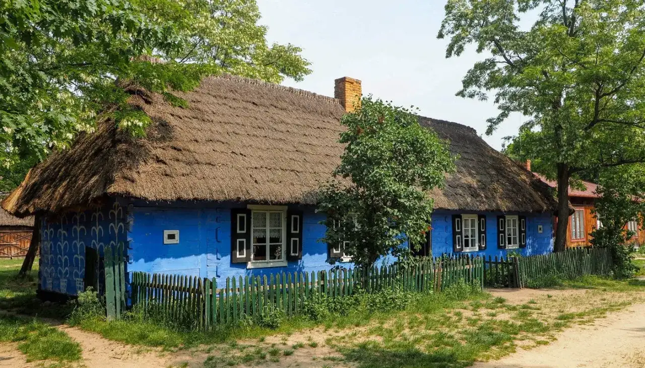 Skansen Wsi Polskiej – odkryj fascynujące tradycje i zabytki w Polsce