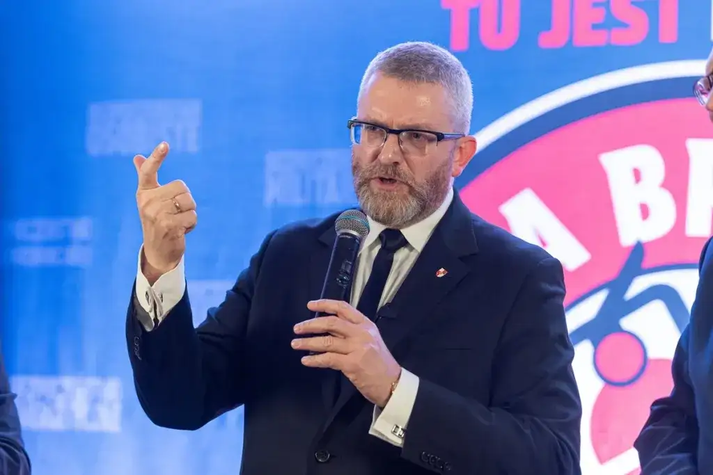 Ile lat ma Grzegorz Braun? Zaskakujące fakty o jego życiu