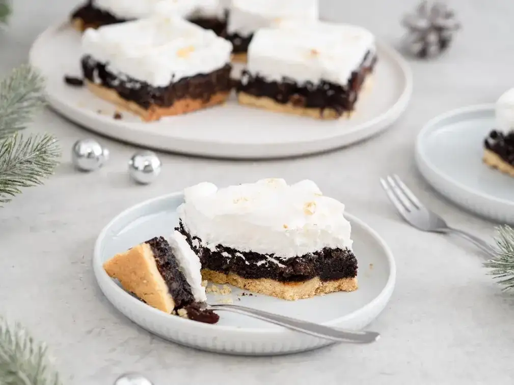 Ciasto z bezą makową - prosty przepis na pyszny deser bez błędów