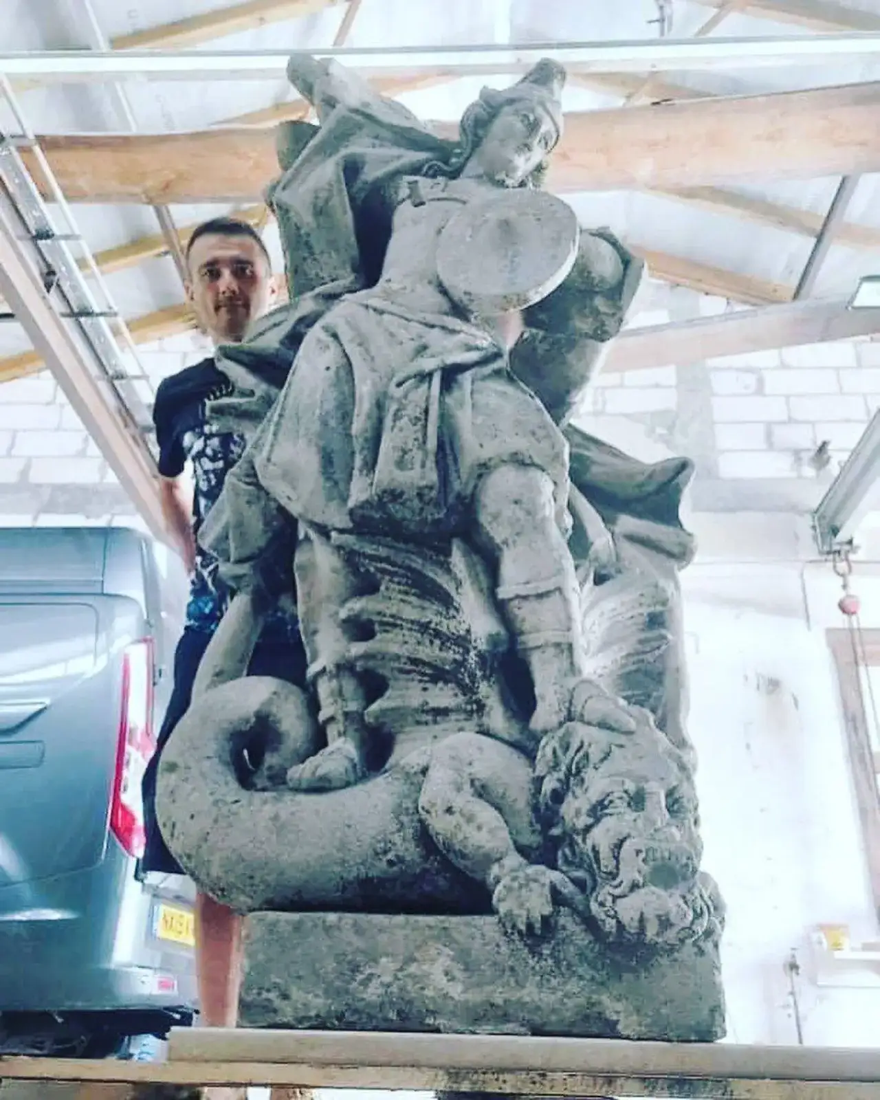 Rzeźba Michała Archanioła: historia, symbolika i tajemnice dzieła