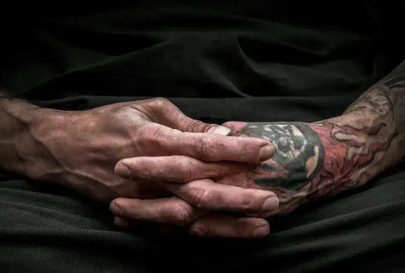 Czy tatuaże to grzech? Religijne i moralne spojrzenie na tatuaże