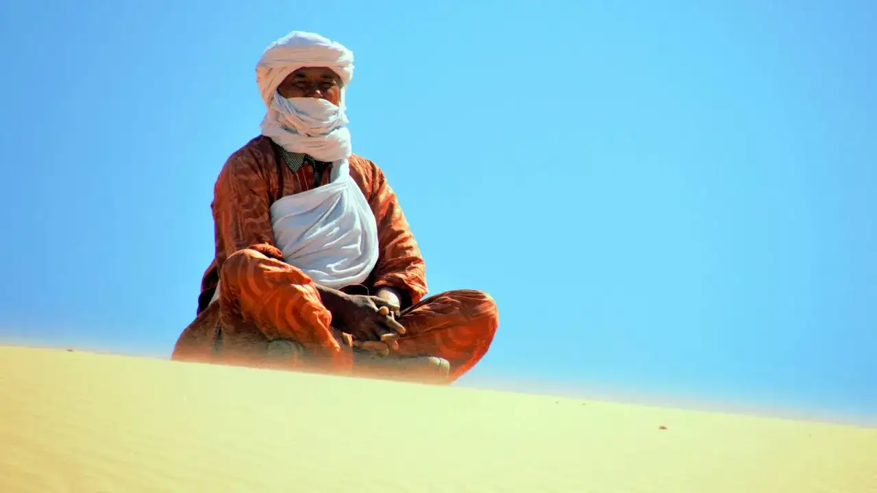 Czy Algieria jest bezpieczna? Porady i zagrożenia dla podróżujących