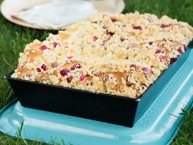 Prosty przepis na ciasto z drożdży instant – jak uniknąć błędów i upiec idealne ciasto