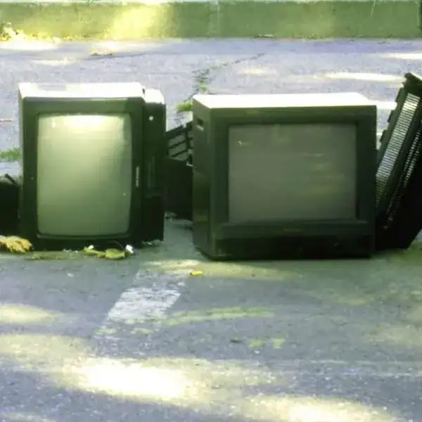 Co zrobić ze starym telewizorem? Oto najlepsze sposoby na jego wykorzystanie