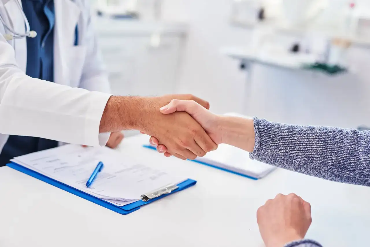 Jakie badania medycyny pracy są kluczowe dla zdrowia pracowników?