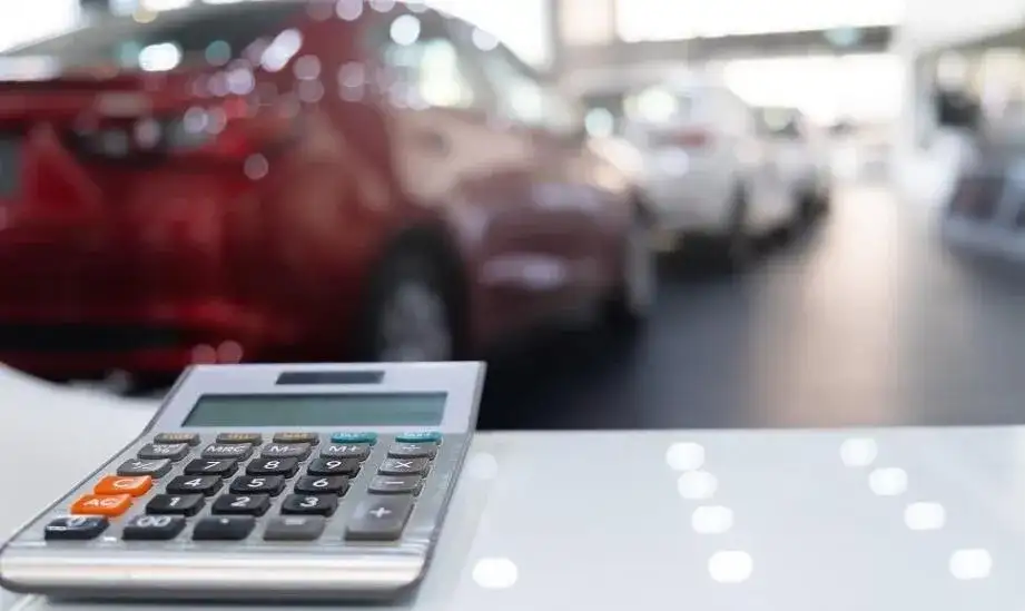Jak obliczyć akcyzę za samochód z USA i uniknąć kosztownych błędów – poradnik