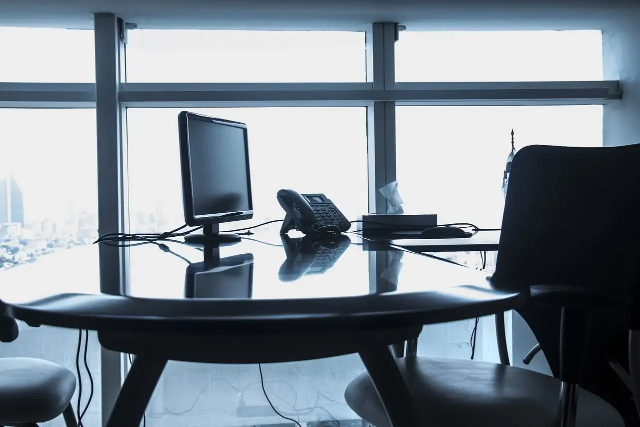 Jak wybrać kasę pancerną do biura?