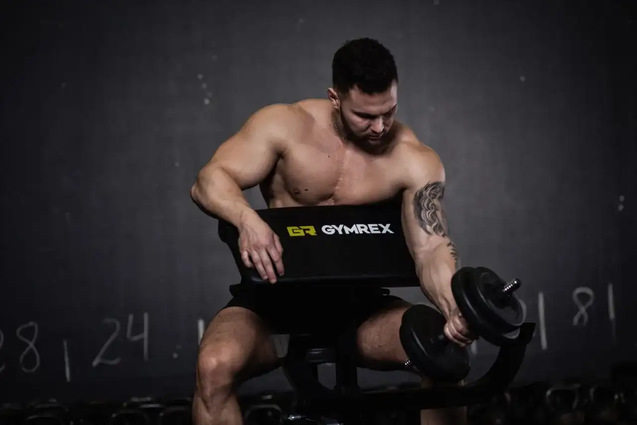 Jak często ćwiczyć biceps, aby uniknąć stagnacji w treningu?