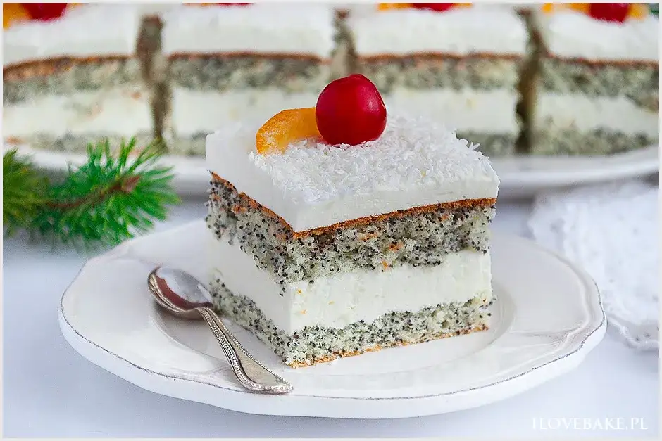 Pyszne ciasto makówka - tradycyjny przepis na świąteczny wypiek